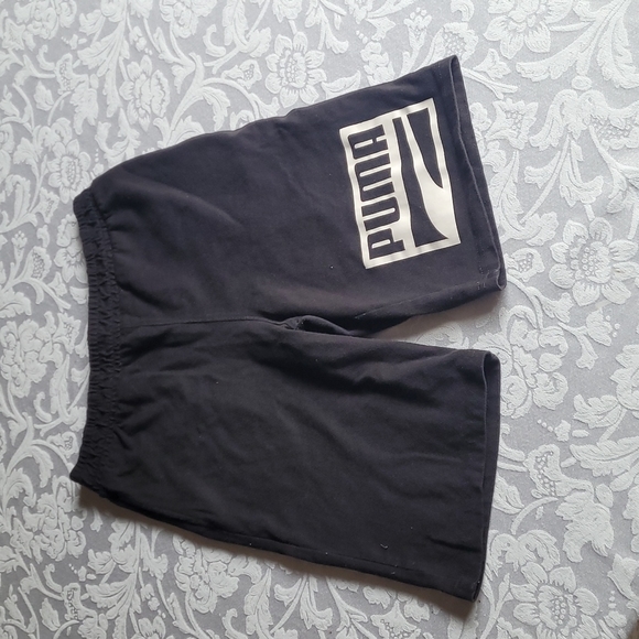 Puma Shorts - Picture 3 of 8